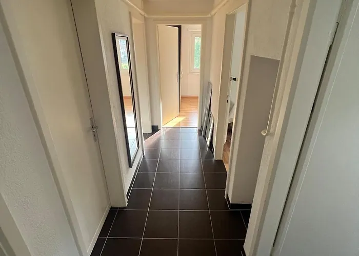 Joli De 3 Pieces * Saint-Imier