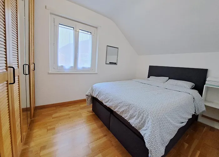 Joli De 3 Pieces Saint-Imier